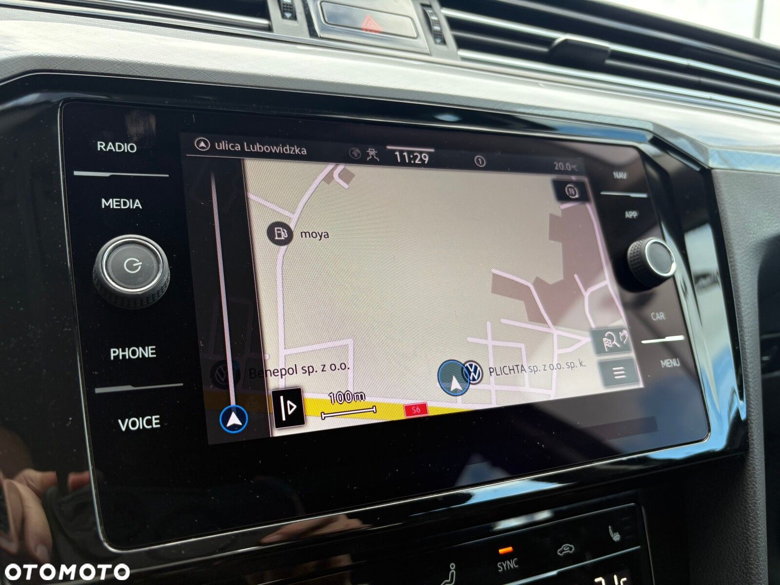 Volkswagen Passat - 29