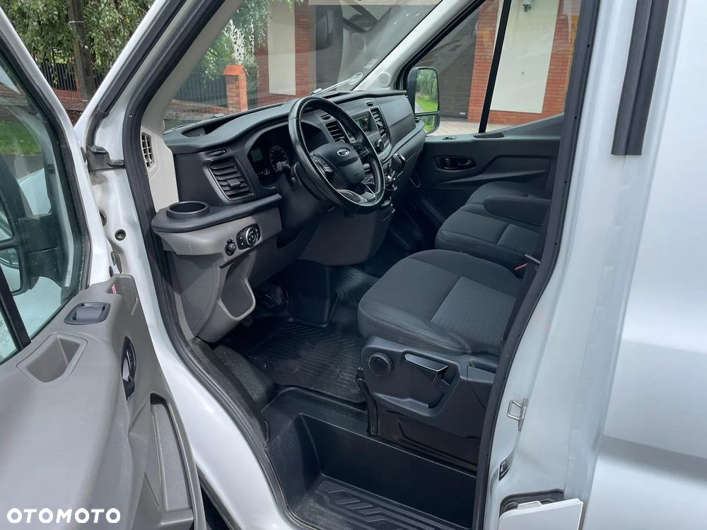 Ford Transit - 18