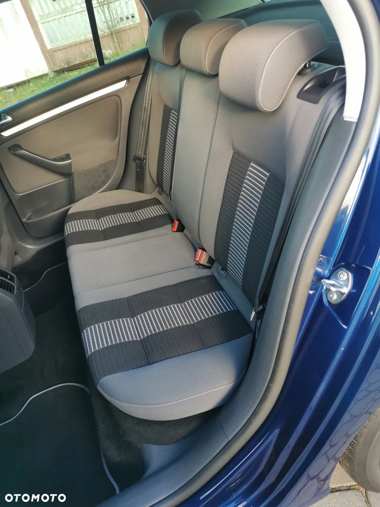 Volkswagen Golf 1.6 United - 26