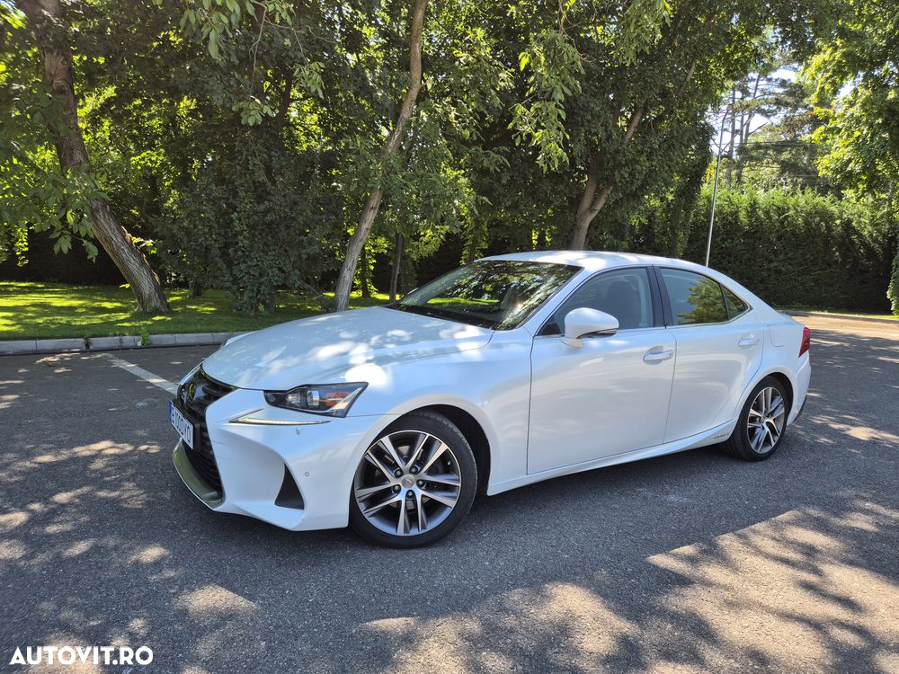 Lexus Seria IS 250 Aut. Business - 1