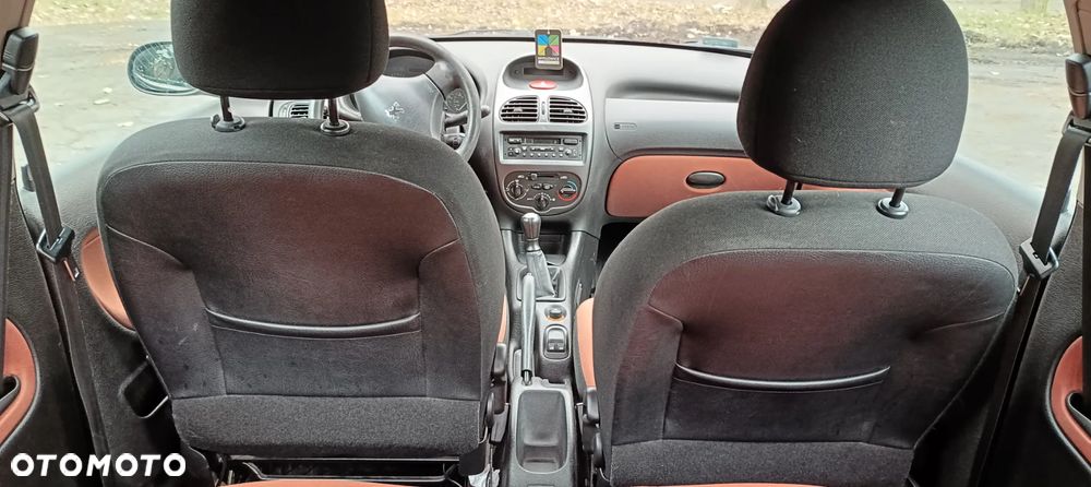 Peugeot 206 - 9