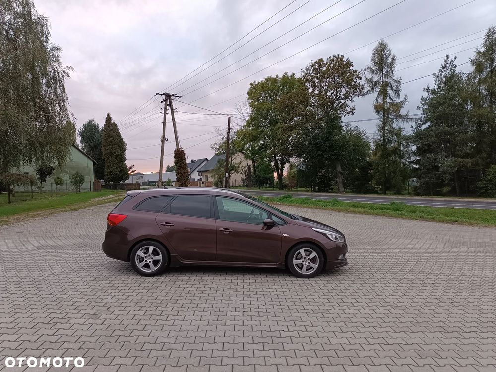 Kia Ceed 1.6 GDI Dream Team Edition - 8