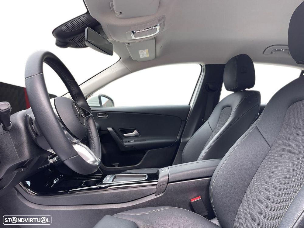 Mercedes-Benz A 200 Standard - 12