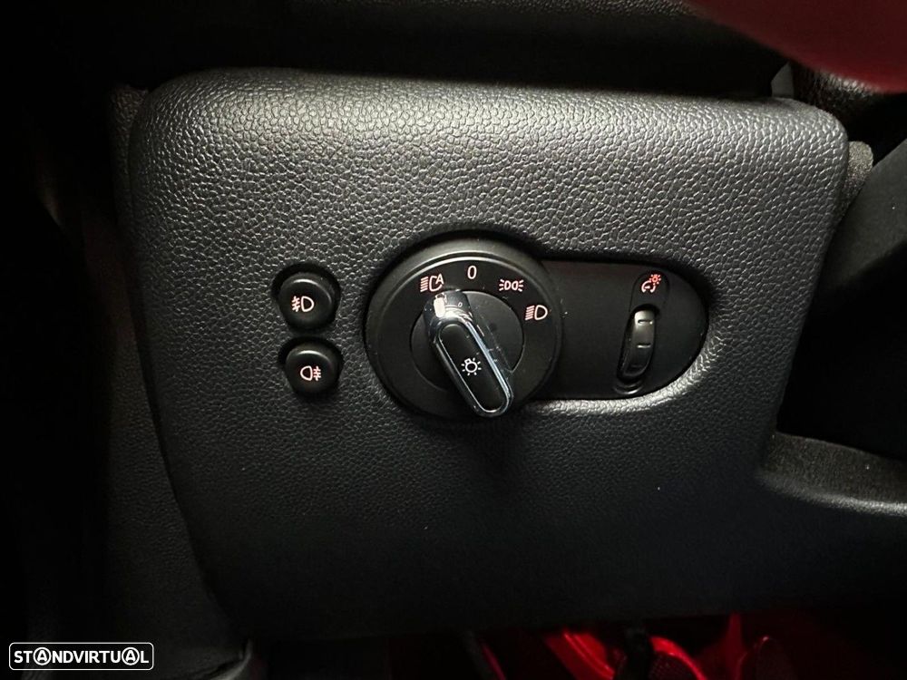 MINI 3 Portas Cooper D - 30