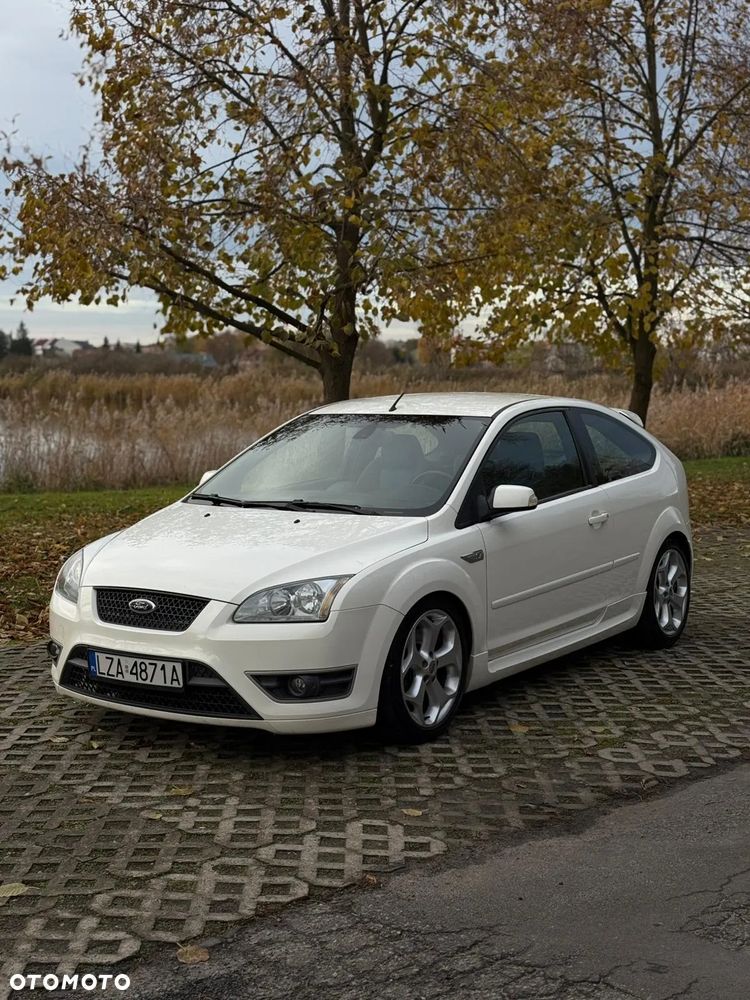 Ford Focus 2.5 ST - 9