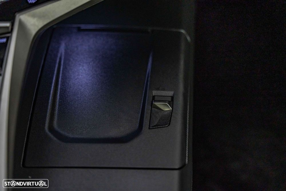 Peugeot 5008 1.2 Hybrid GT e-DCS6 - 39