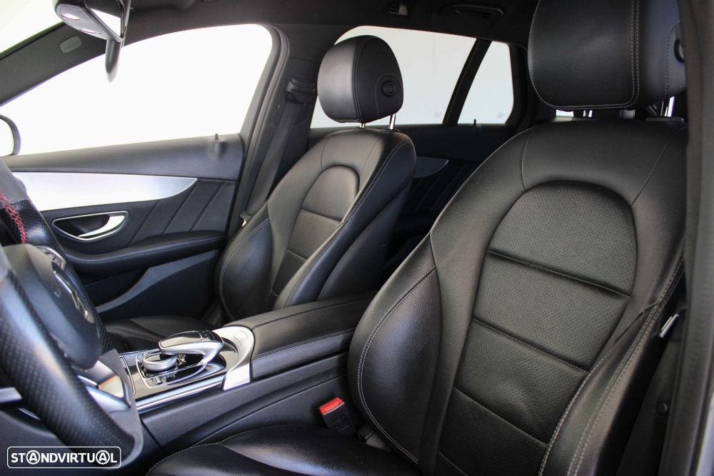 Mercedes-Benz C 300 h AMG Line - 29