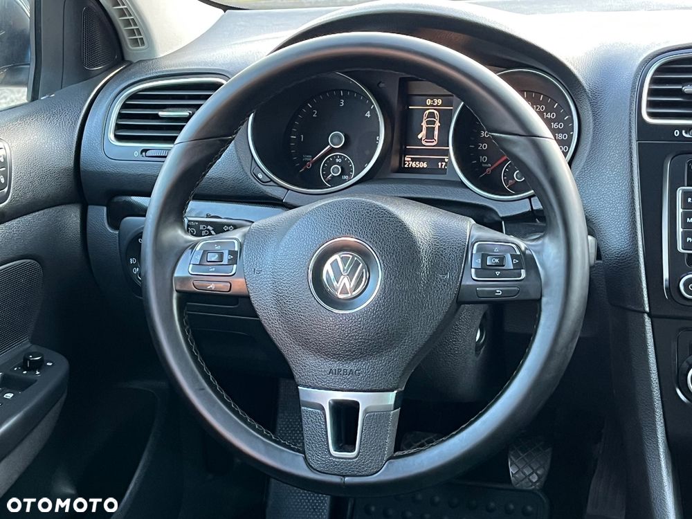Volkswagen Golf 1.6 TDI DPF BlueMotion - 19