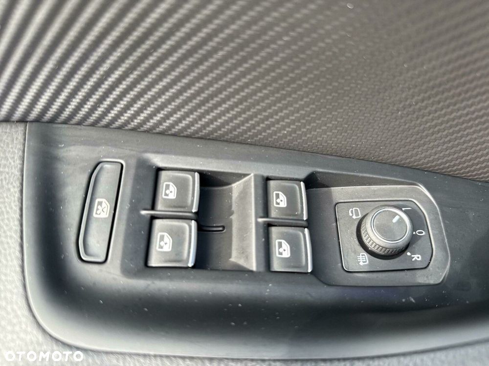 Volkswagen Arteon 2.0 TSI 4Motion R DSG - 19
