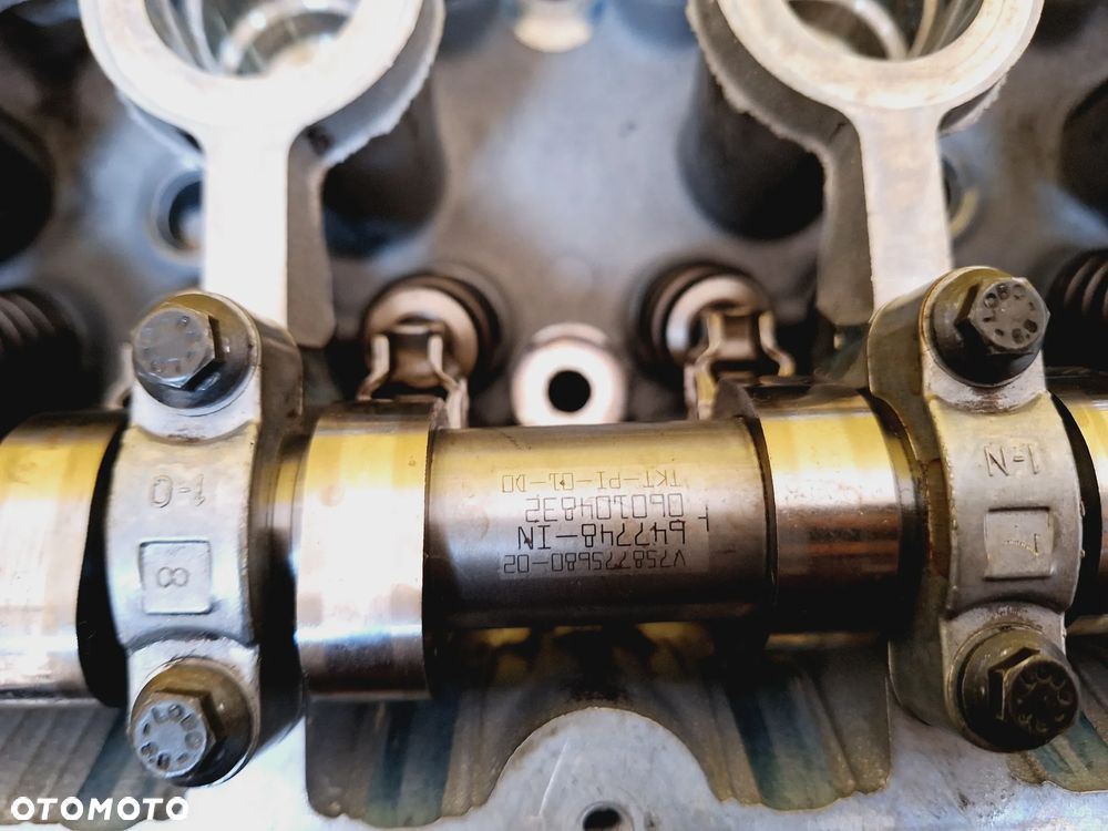 GŁOWICA SILNIKA WAŁKI REGENEROWANA V7547108-015  PEUGEOT 207 1.6 THP NR3 - 8