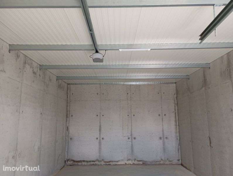 Arrendamento de Garagem (box) em Torres Vedras - Grande imagem: 3/5