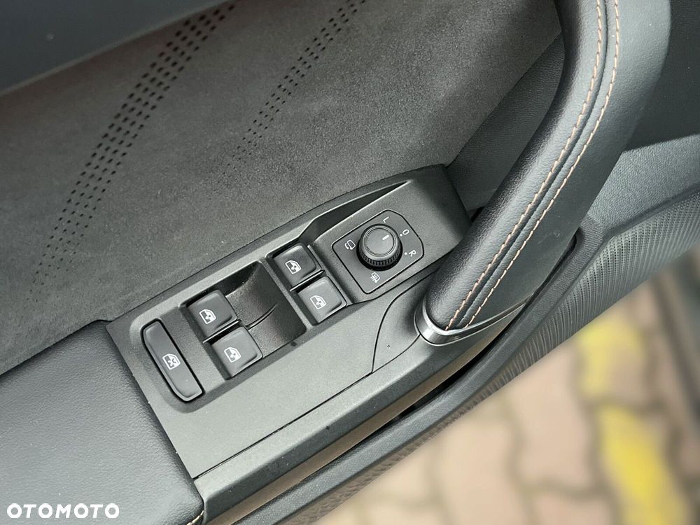 Cupra Formentor 2.0 TSI 4Drive VZ Tribe Edition DSG - 38