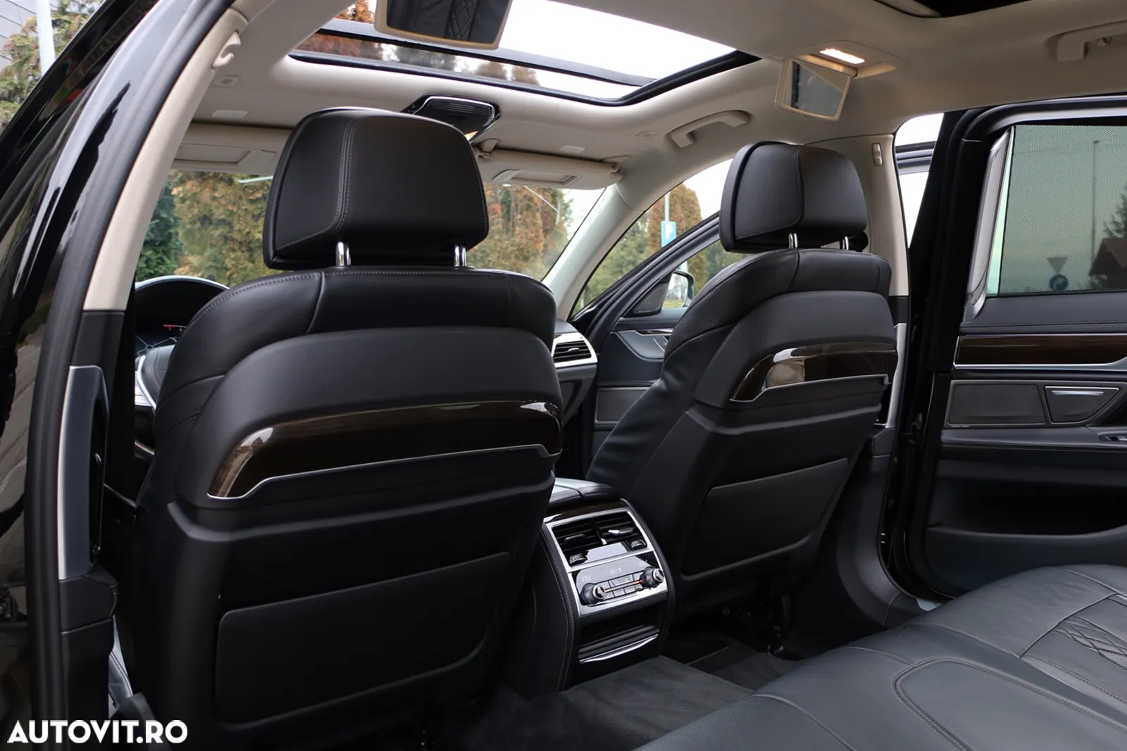 BMW Seria 7 740Li xDrive - 15