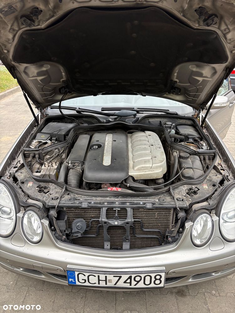 Mercedes-Benz Klasa E 320 CDI Classic - 28