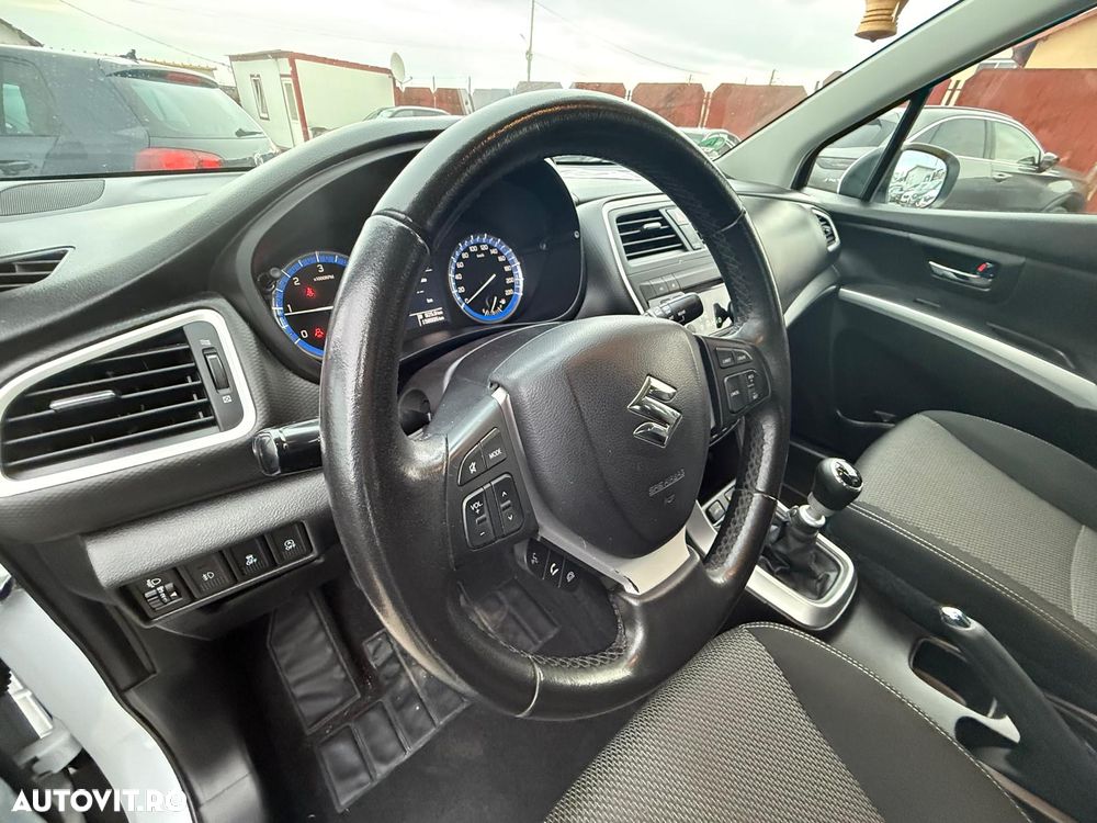 Suzuki S-Cross 1.6 DDIS 4x2 Comfort+ - 15