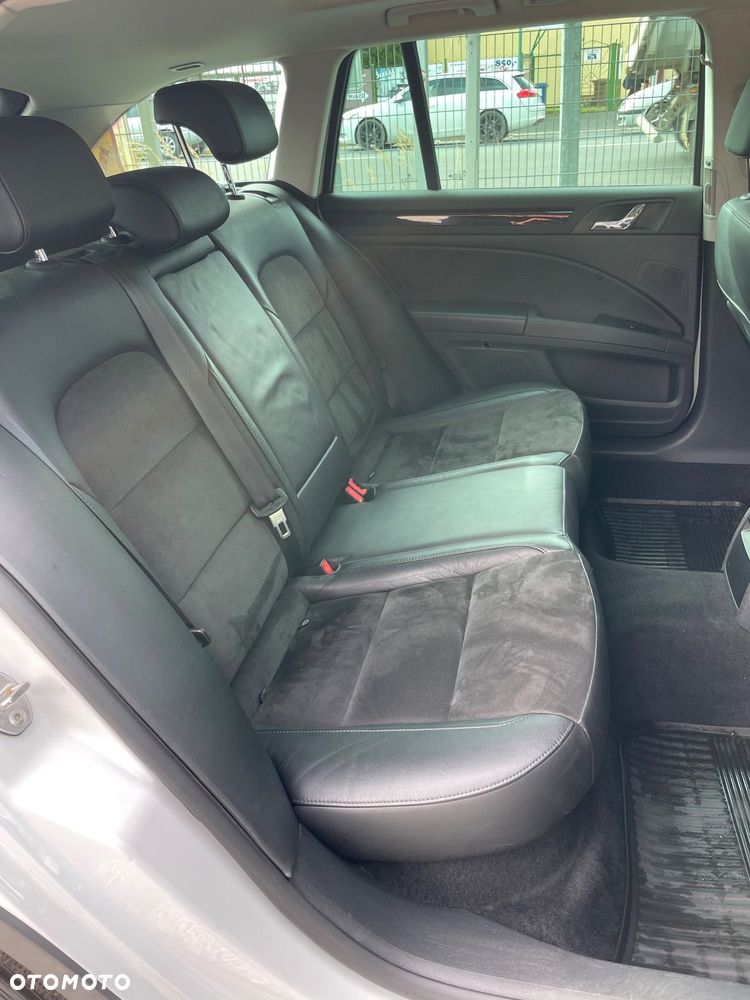 Skoda Superb 2.0 TDI 4x4 Ambition - 17