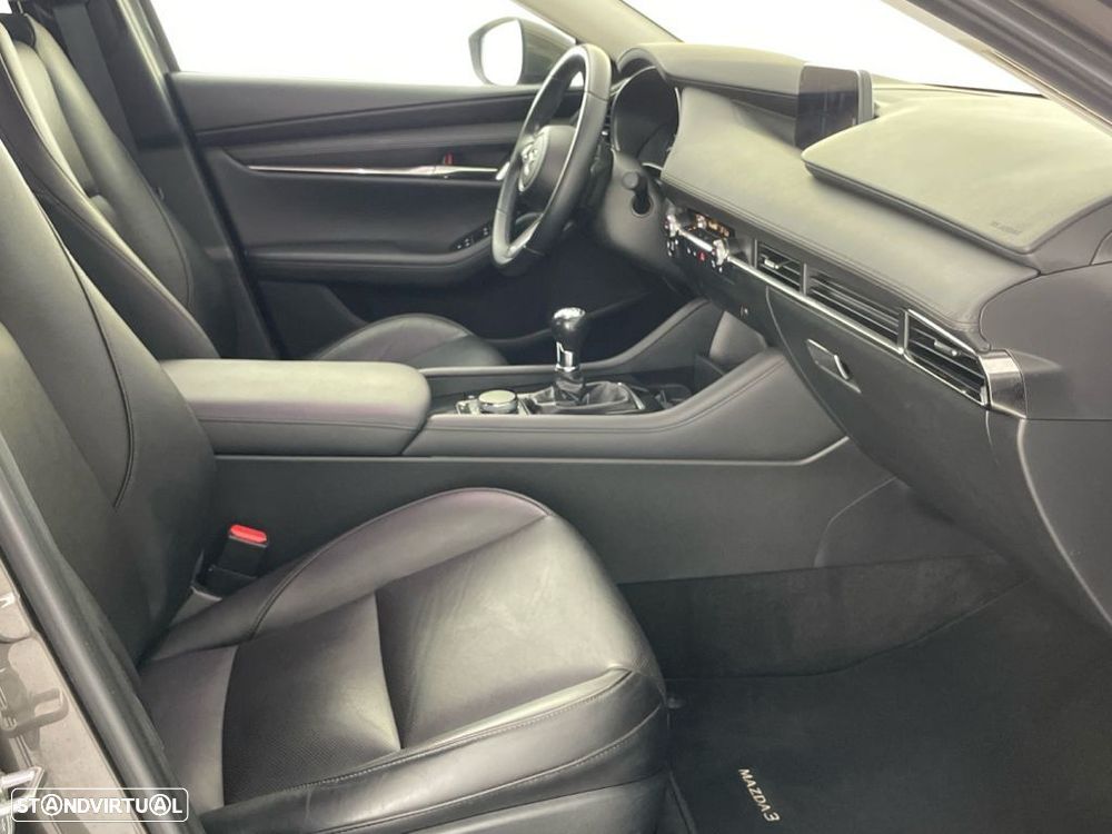 Mazda 3 Sedan 2.0 Sky-G Excellence - 19