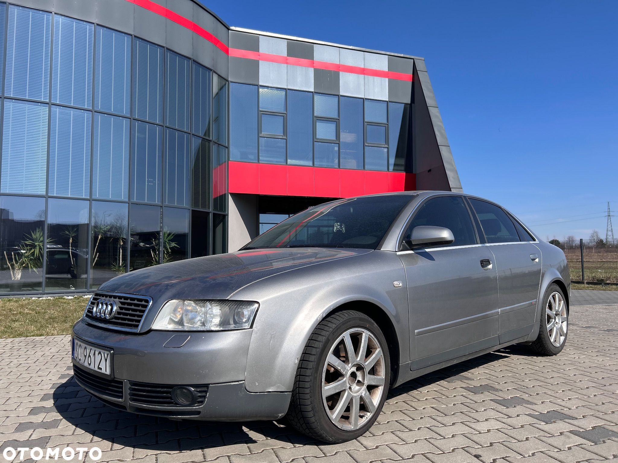 Audi A4 - 1