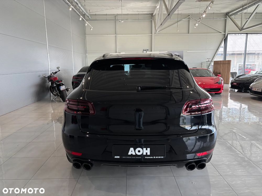 Porsche Macan - 4