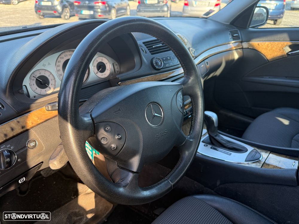 Mercedes-Benz E 220 CDI Avantgarde Aut. - 12