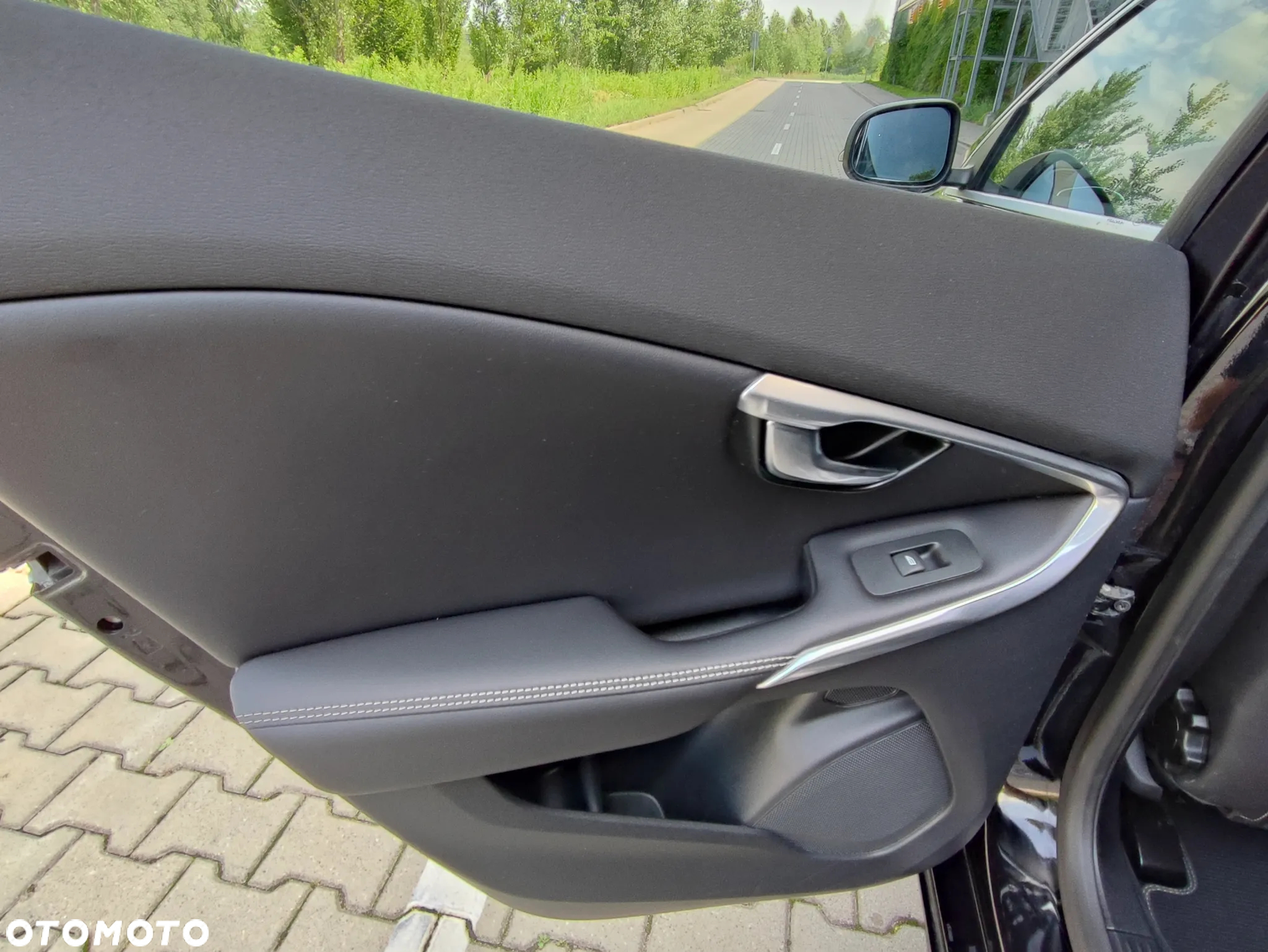 Volvo V40 T3 Geartronic RDesign - 21