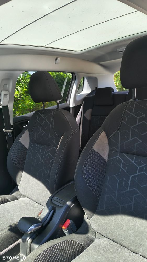 Peugeot 2008 - 6