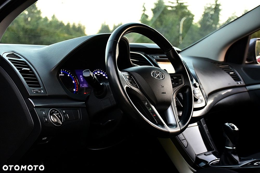 Hyundai i40 1.7 CRDi Premium - 17