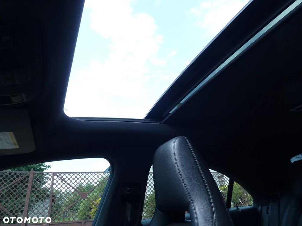 Mercedes-Benz CLA 250 4Matic 7G-DCT AMG Line - 20
