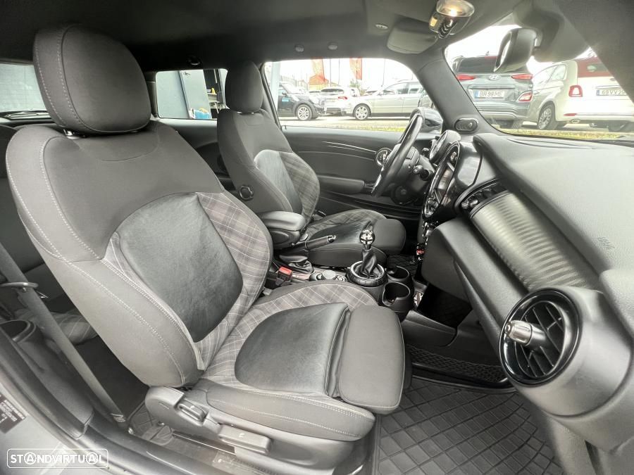 MINI 3 Portas Cooper D - 30