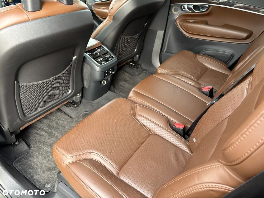 Volvo XC 90 D5 SCR AWD Inscription - 28