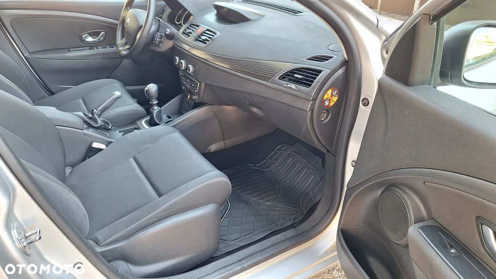 Renault Megane 1.6 16V 110 Expression - 12