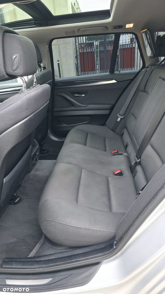 BMW Seria 5 520d - 8