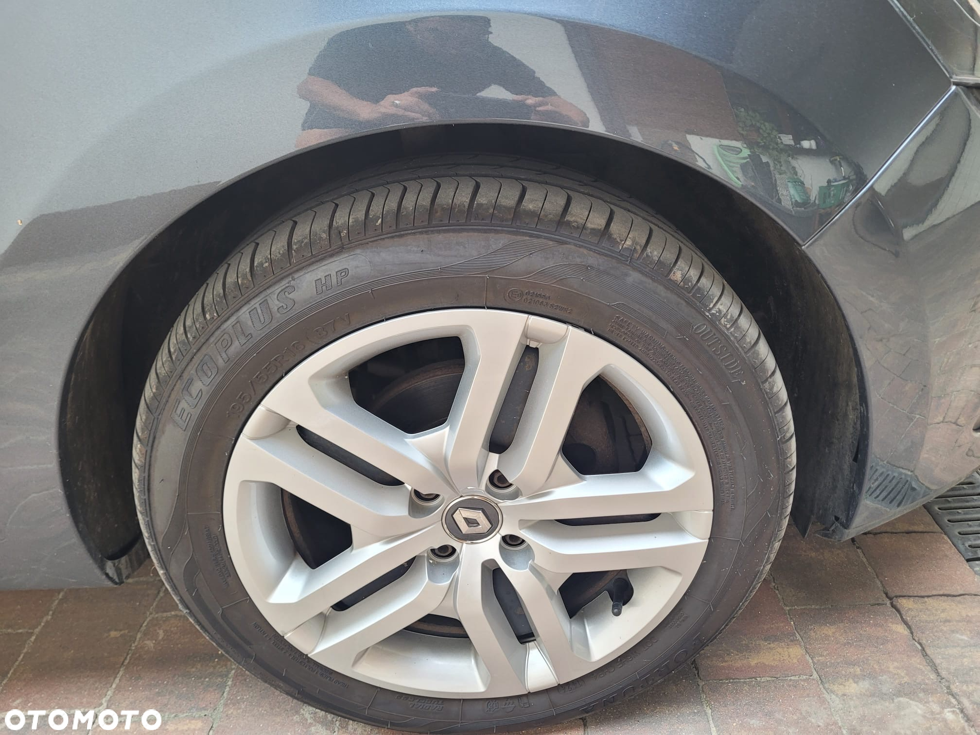 Renault Clio Grandtour (Energy) dCi 90 Bose Edition - 16