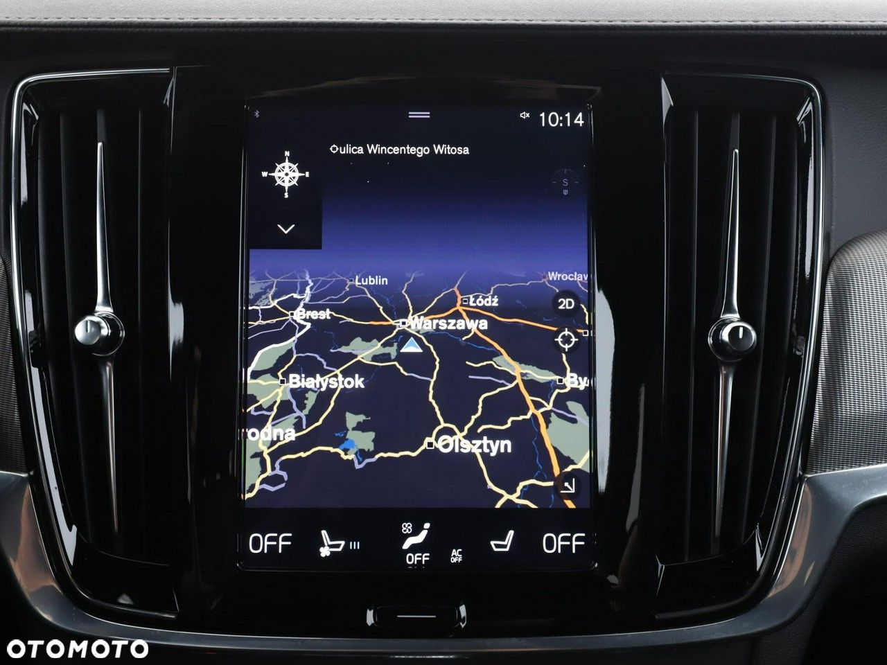 Volvo V90 D4 R-Design - 28