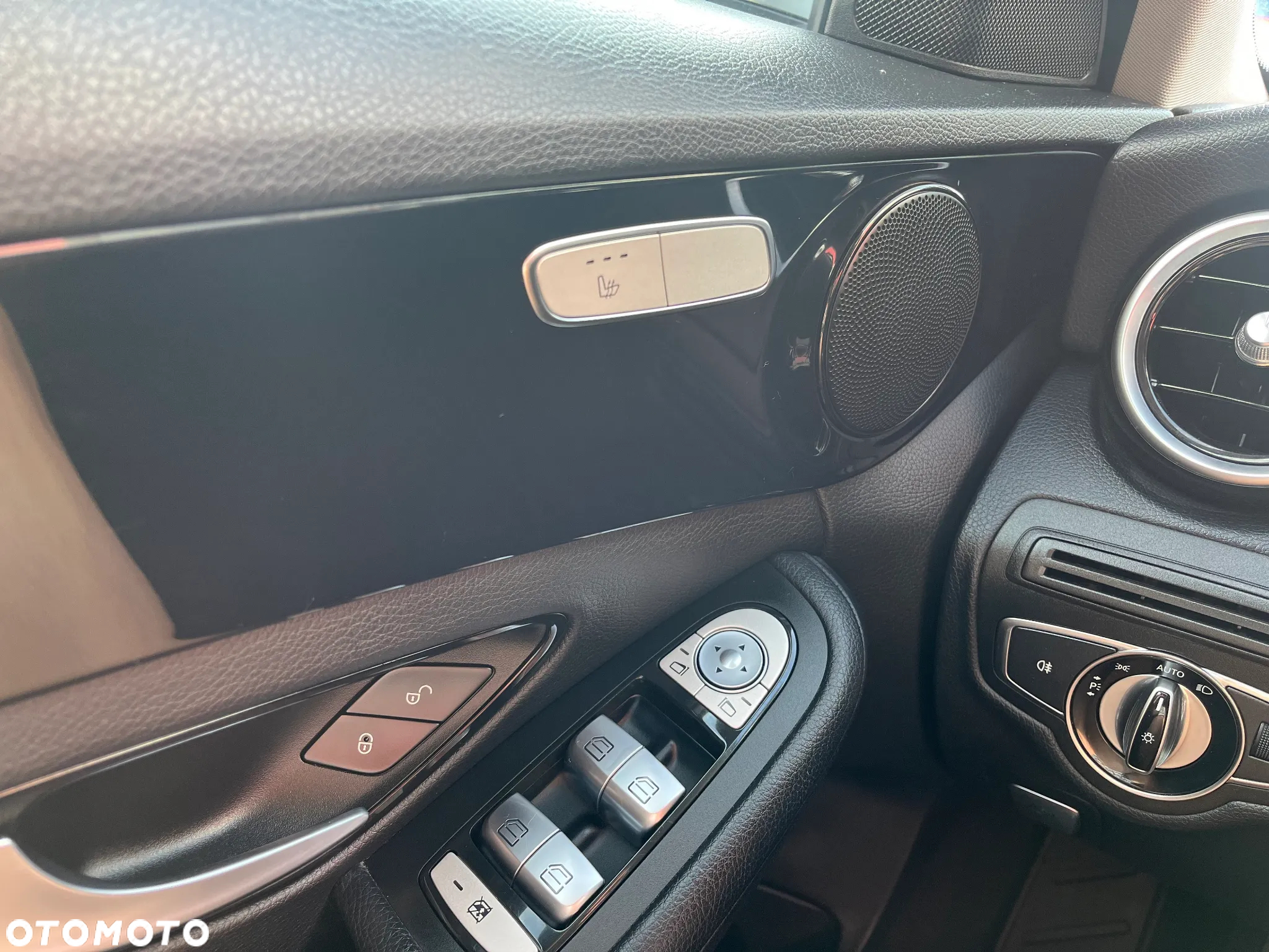 Mercedes-Benz Klasa C 200 (BlueTEC) d T Exclusive - 12