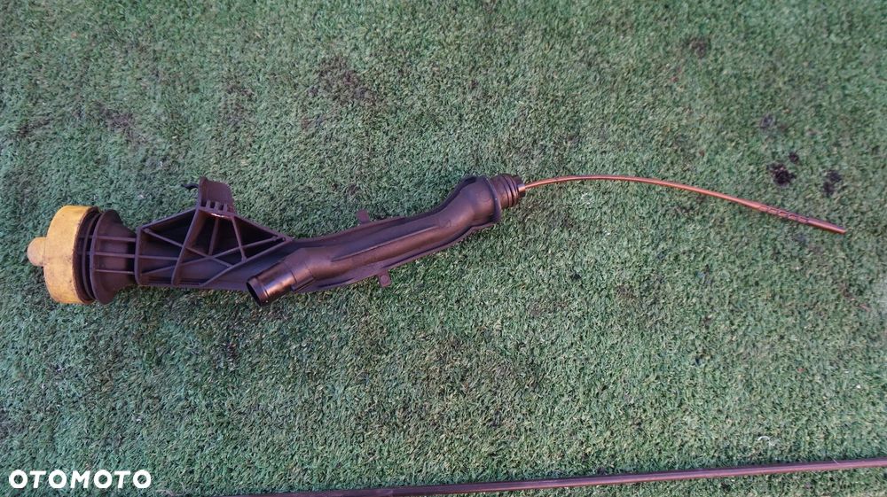 Renault Trafic II Opel Vivaro Nissan Primastar 2.0 DCI M9R bagnet miarka oleju