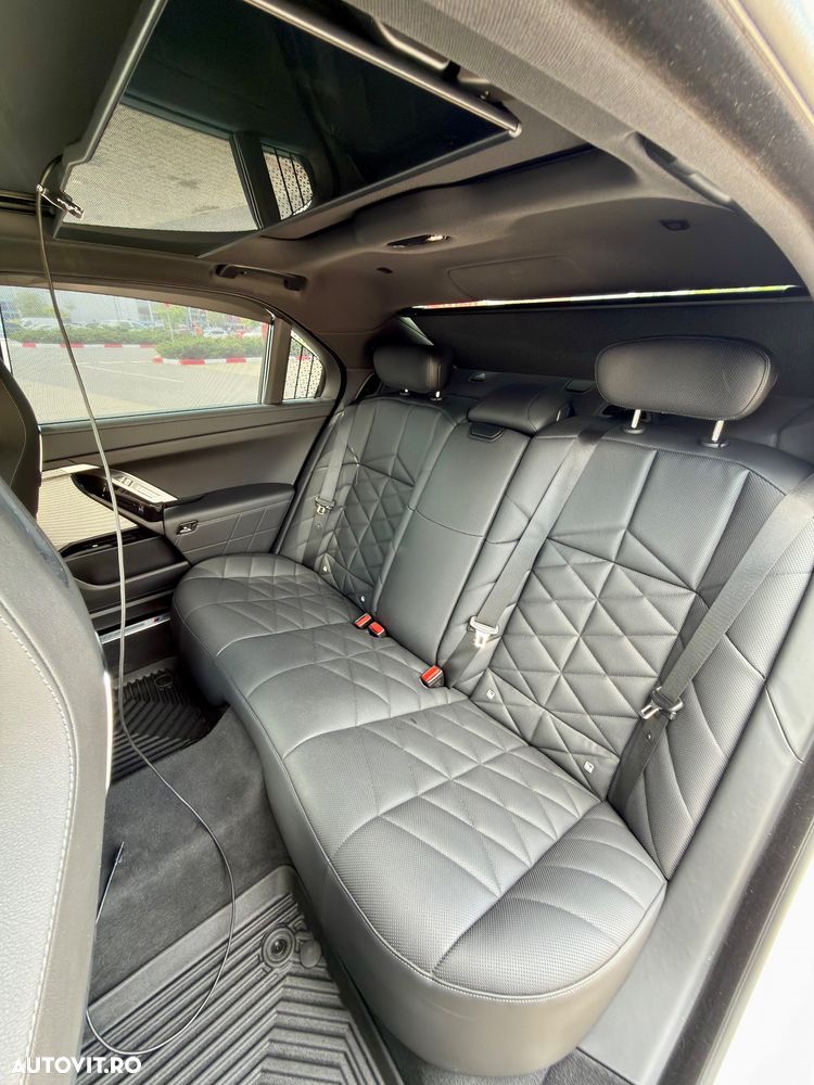 BMW Seria 7 - 14