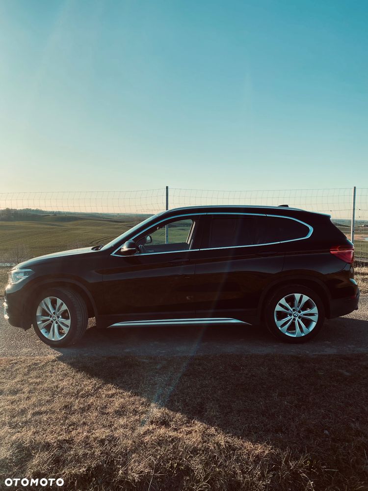 BMW X1 xDrive18d - 22