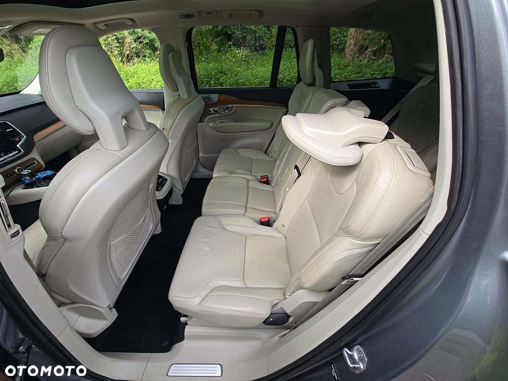 Volvo XC 90 - 17