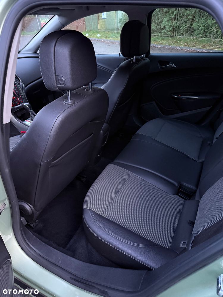 Opel Astra 1.4 T Cosmo - 12