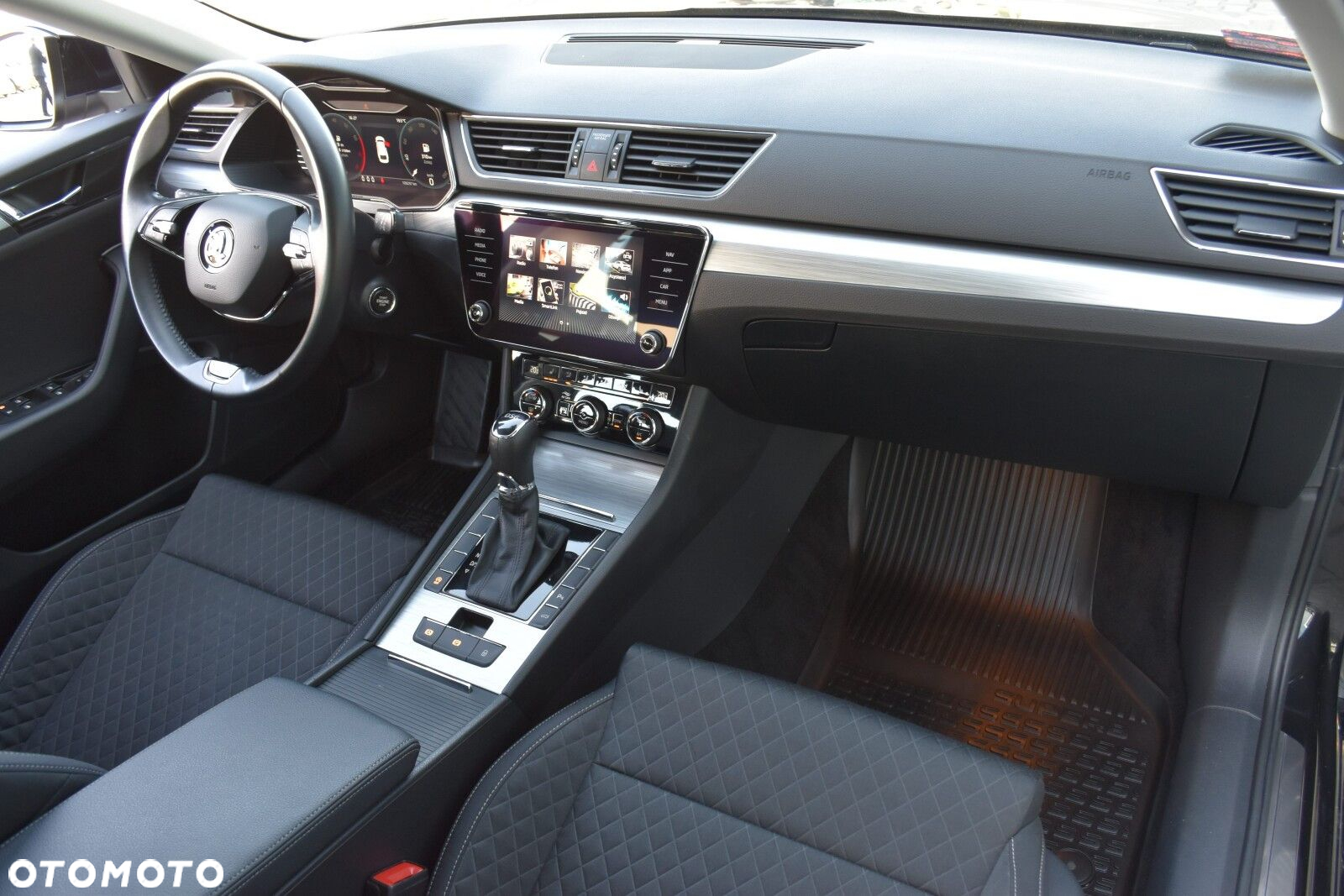 Skoda Superb 1.5 TSI Ambition DSG - 11