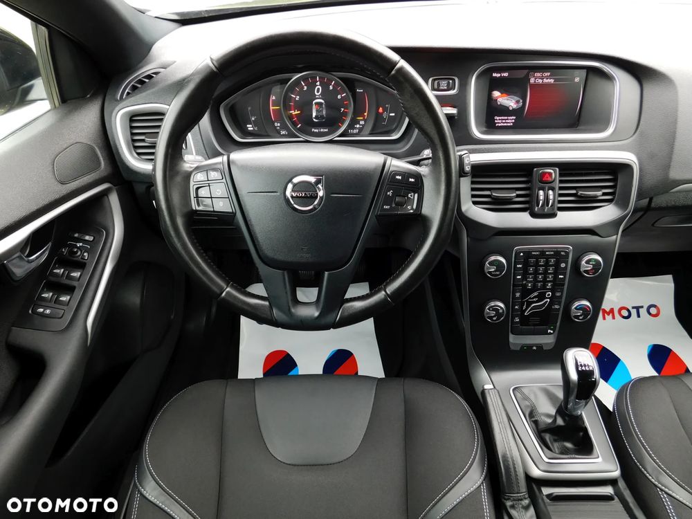 Volvo V40 T2 Kinetic - 8