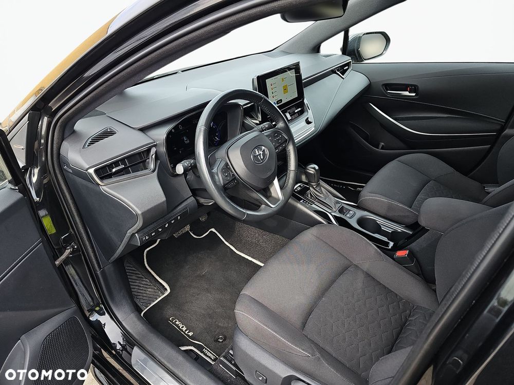 Toyota Corolla - 12