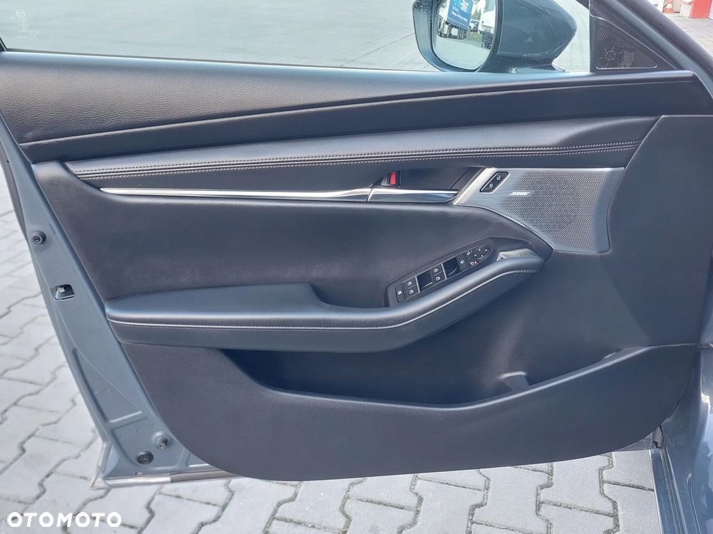 Mazda 3 - 17