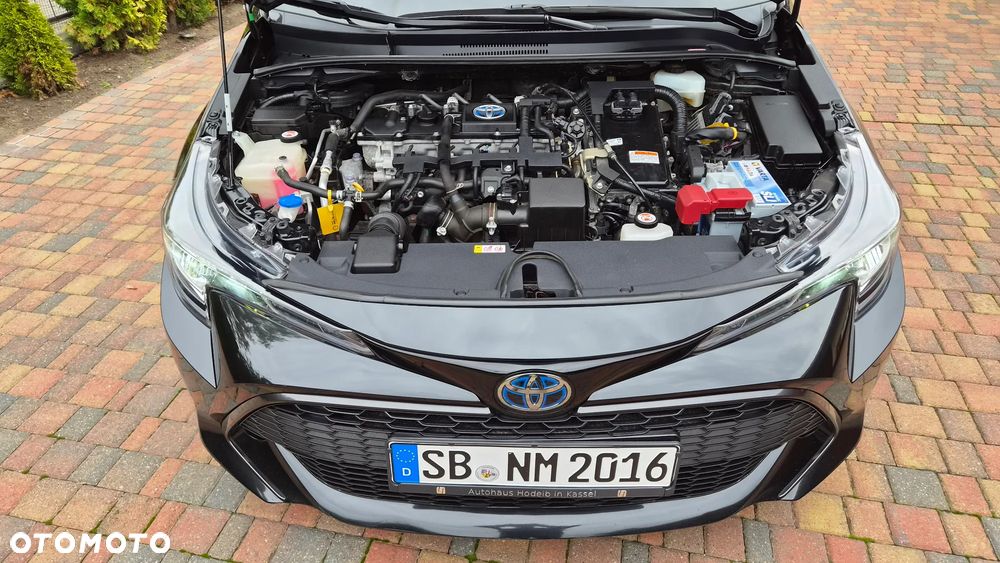 Toyota Corolla 1.8 Hybrid Team Deutschland - 25