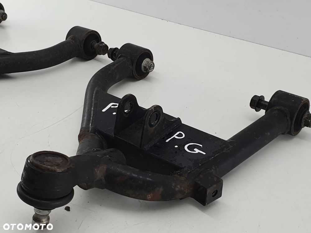 WAHACZ PRZOD GORNY SWORZEN  TGB BLADE 250 - 5