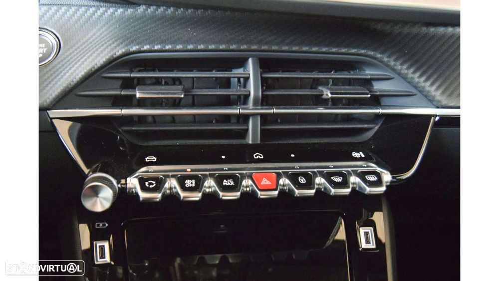 Peugeot e-2008 50 kWh Allure Pack - 31