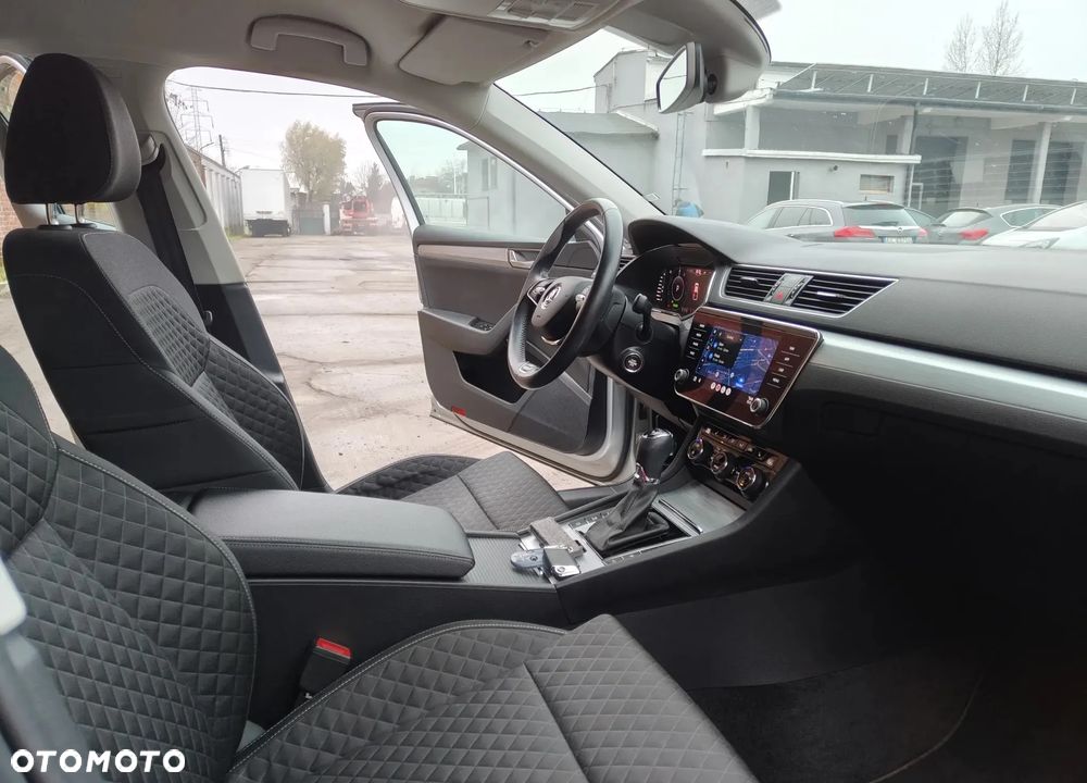 Skoda Superb 1.4 TSI Plug-In Hybrid Style DSG - 9