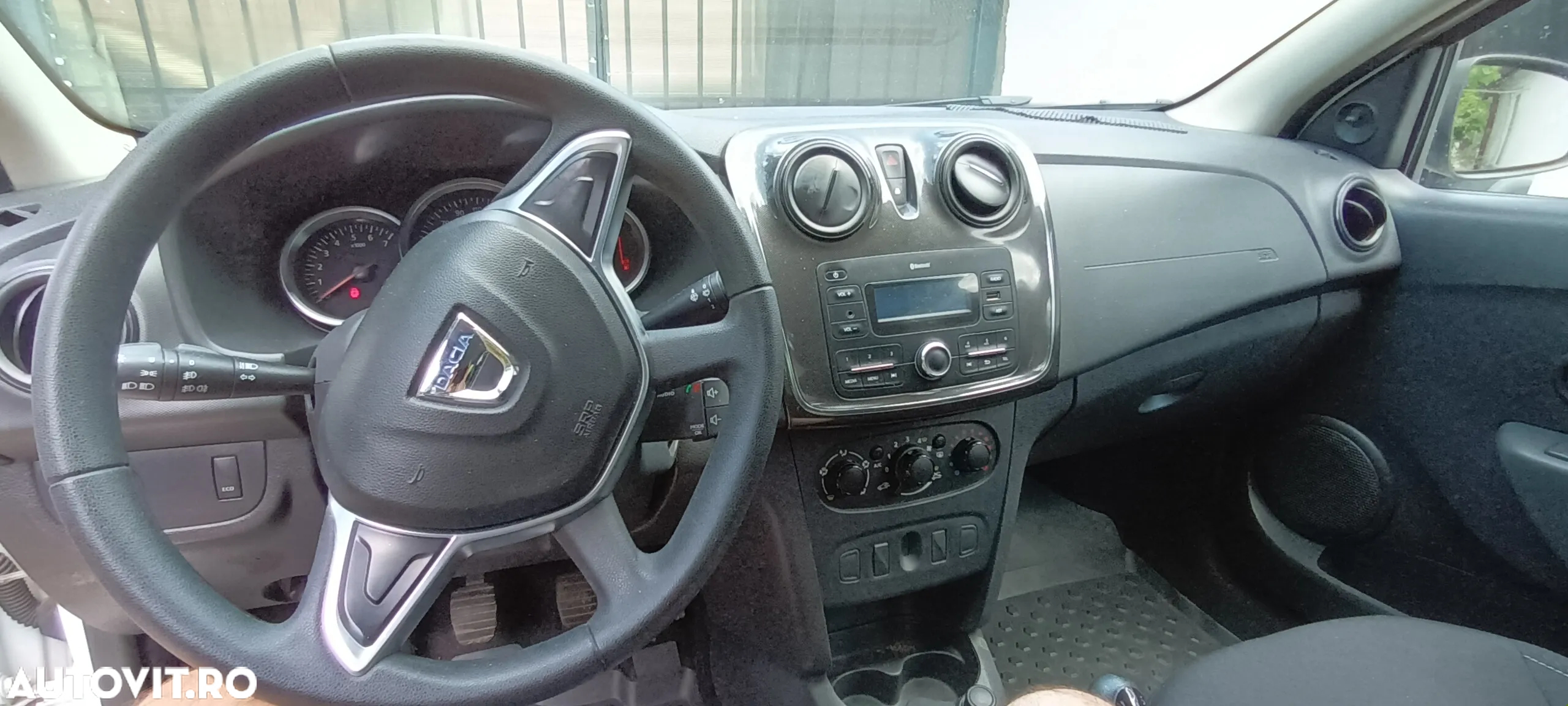 Dacia Logan 0.9 TCe GPL Laureate - 4