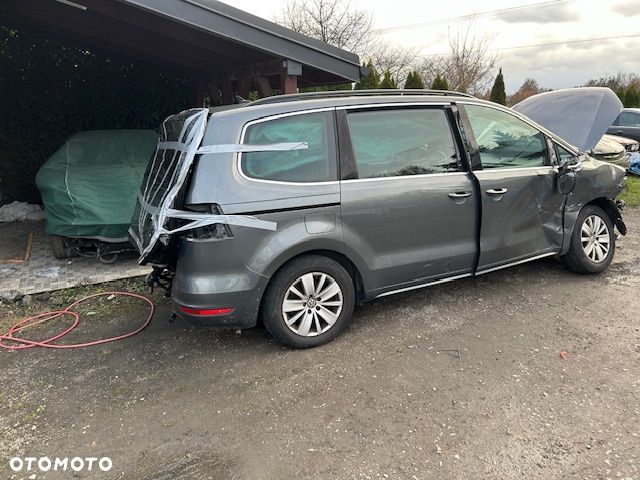 Volkswagen Sharan - 2